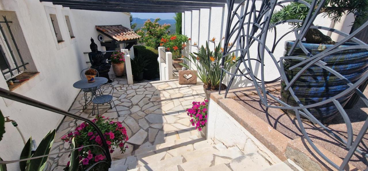 Corniche Du Paradis Roquebrune-sur Argens Dış mekan fotoğraf